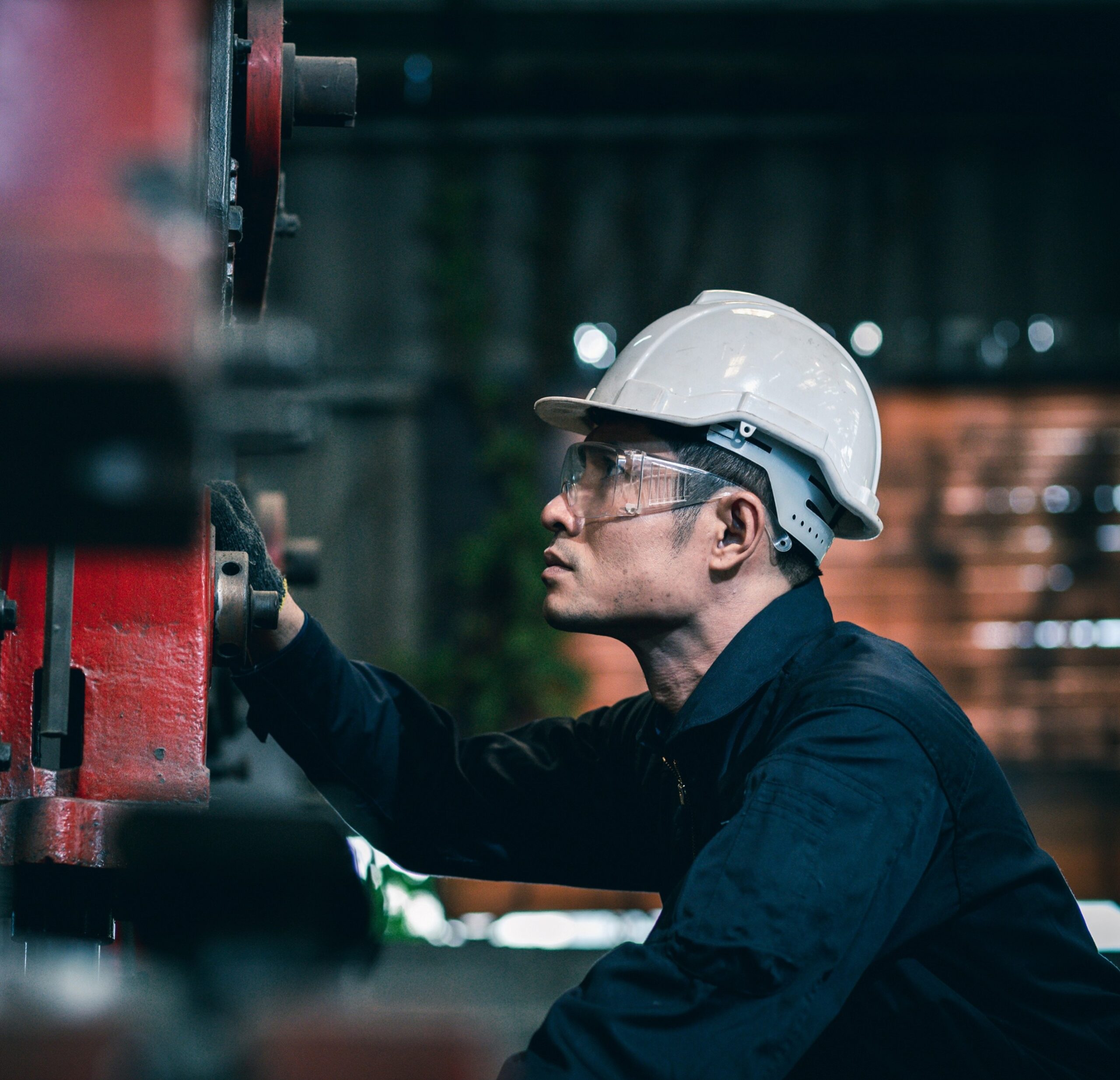 Mid-sized business leaders exploring leadership strategy for growth and economic resilience